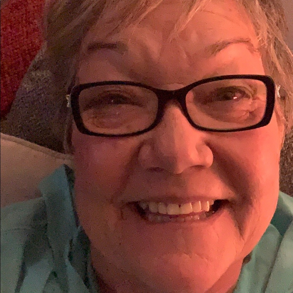 Meet your Posher, Deborah